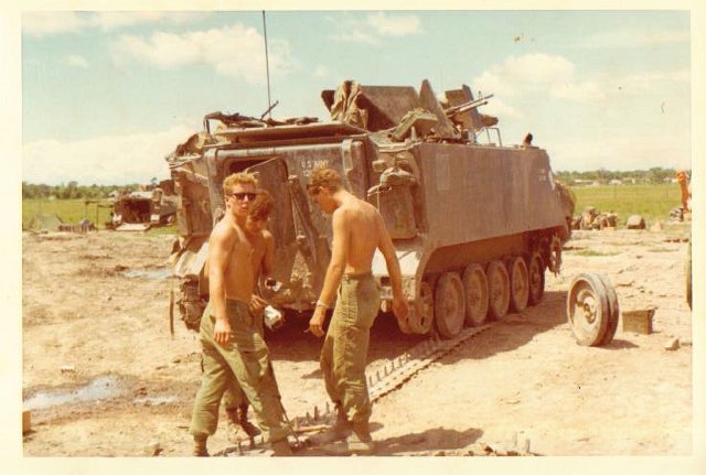 Roger Marshall, Felix Reyes and unknown changing broken track